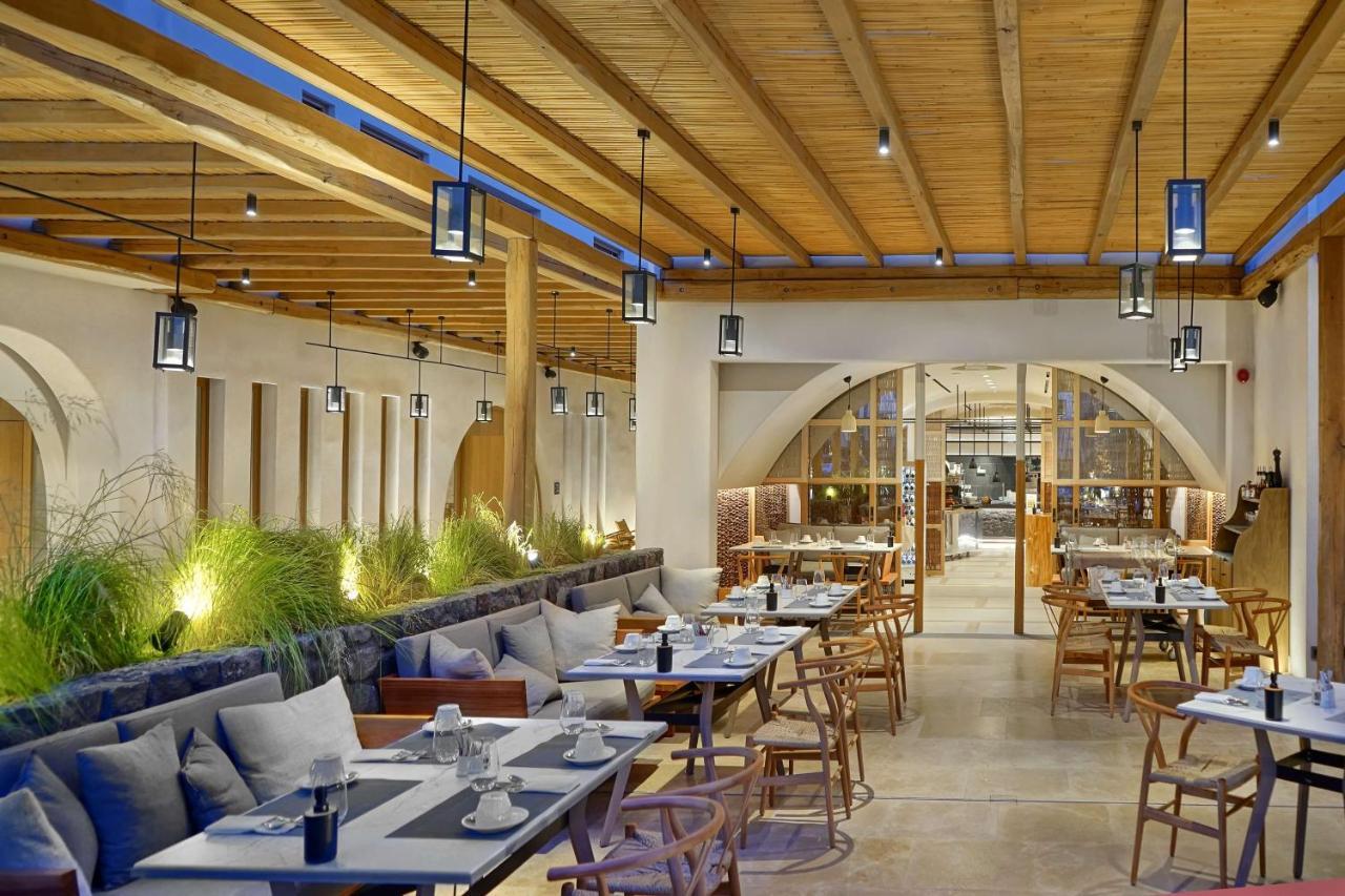 Radisson Blu Zaffron Resort, Santorini (Adults Only) คามารี ภายนอก รูปภาพ