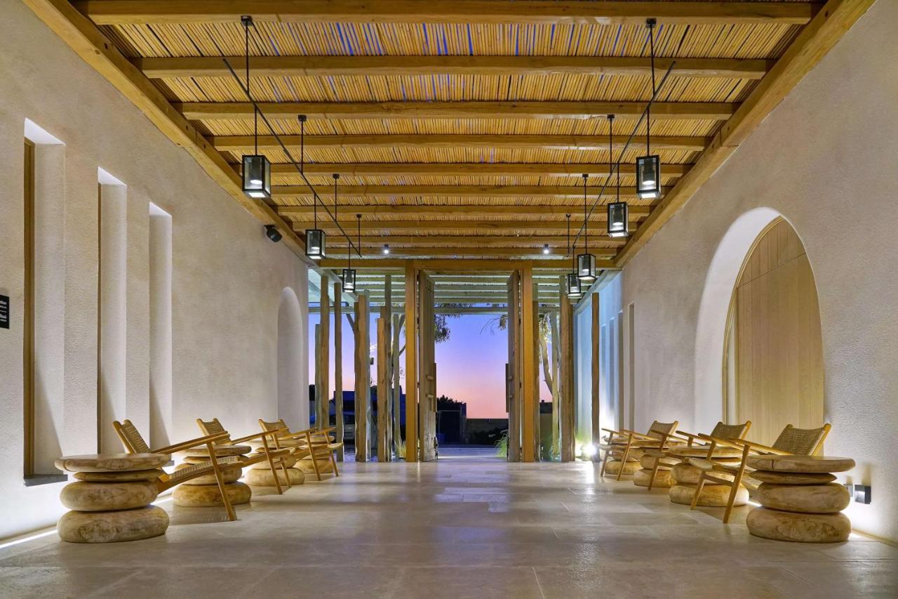 Radisson Blu Zaffron Resort, Santorini (Adults Only) คามารี ภายนอก รูปภาพ