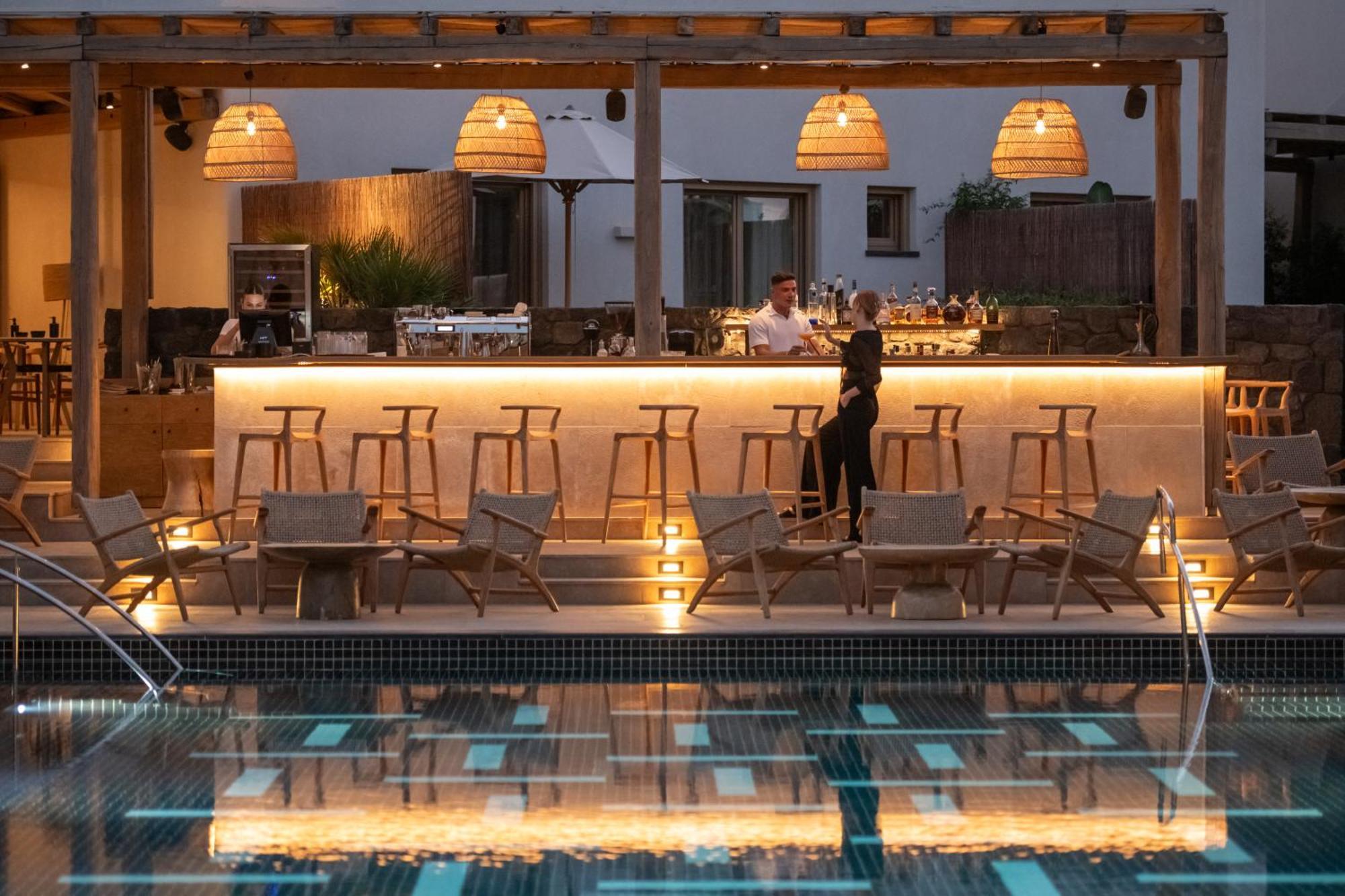 Radisson Blu Zaffron Resort, Santorini (Adults Only) คามารี ภายนอก รูปภาพ