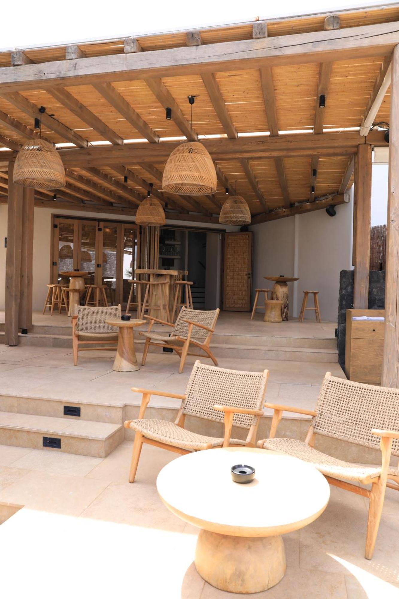 Radisson Blu Zaffron Resort, Santorini (Adults Only) คามารี ภายนอก รูปภาพ