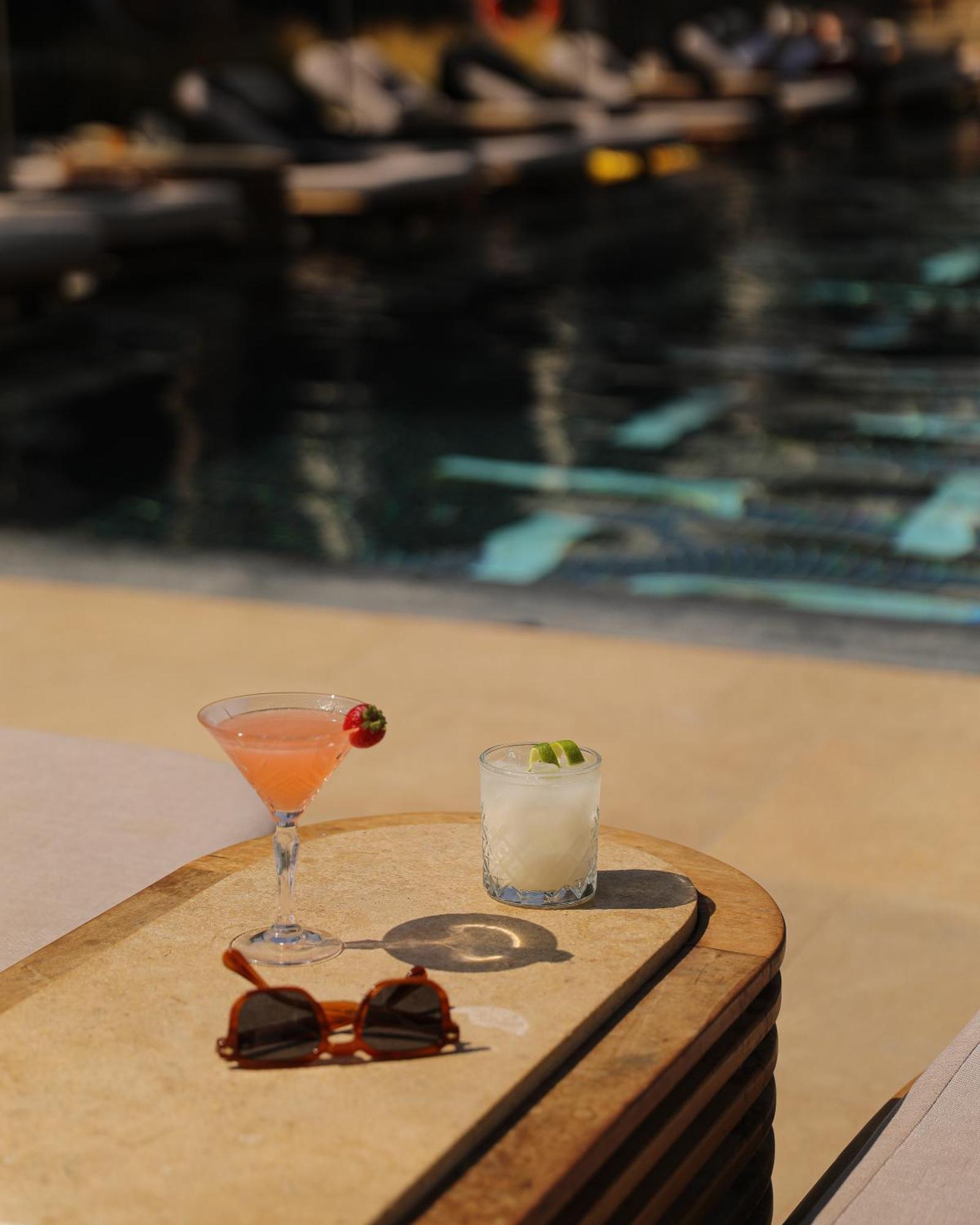 Radisson Blu Zaffron Resort, Santorini (Adults Only) คามารี ภายนอก รูปภาพ